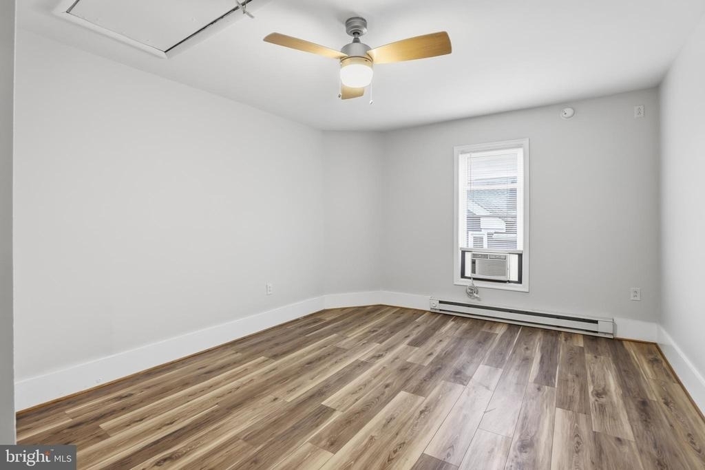 319 E A Street - Photo 11