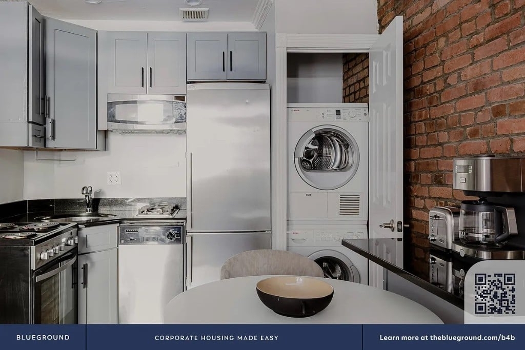 521 East 5th Street - Photo 6