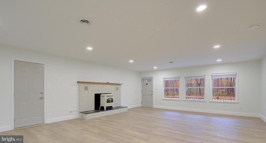 5823 Deale Beach Road - Photo 2