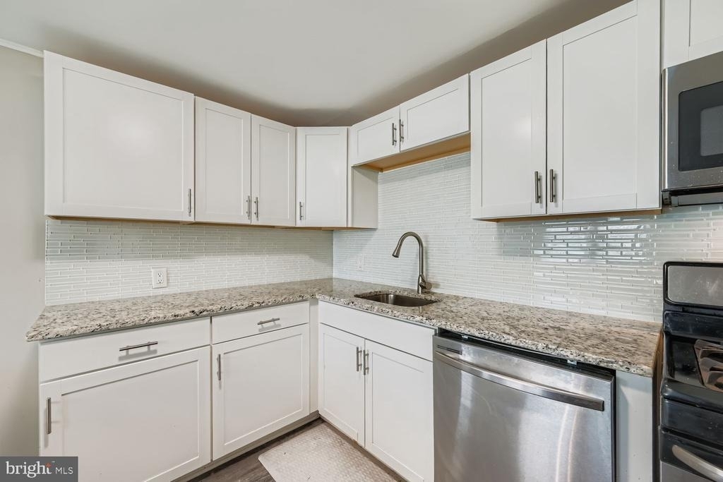 515 Taney Avenue - Photo 7