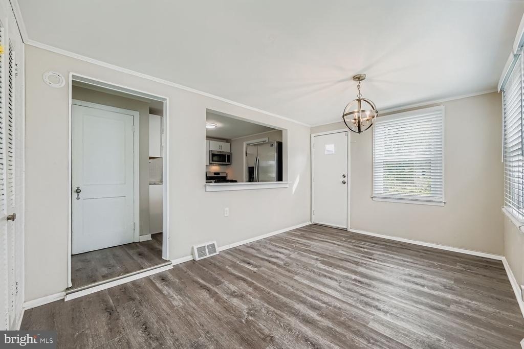515 Taney Avenue - Photo 5