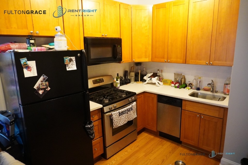 1846 W 18th Street - Photo 5