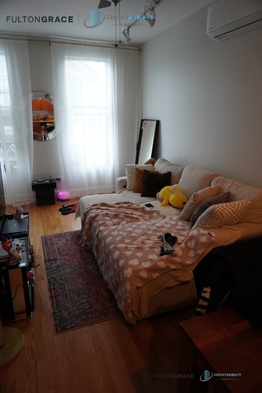 1846 W 18th Street - Photo 8