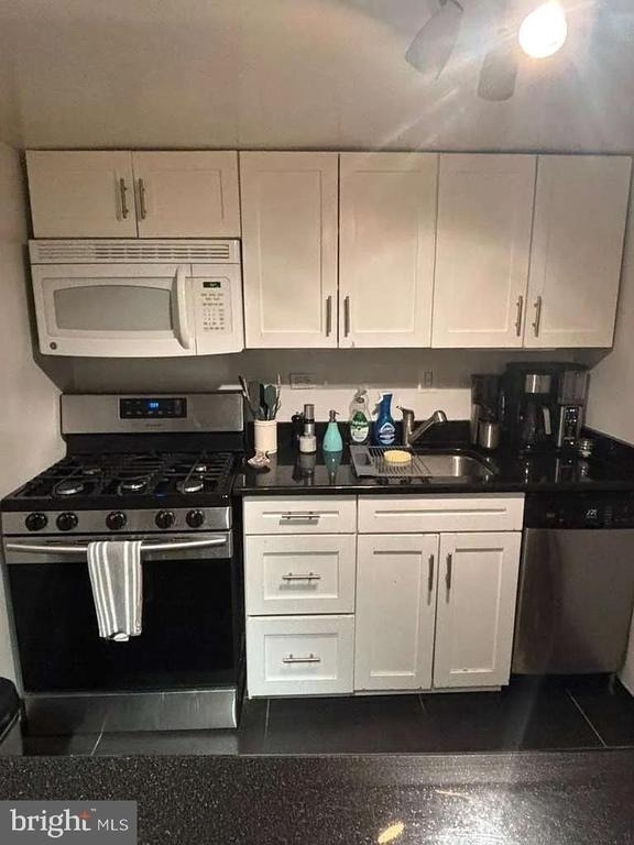 1420 N N St Street Nw - Photo 12