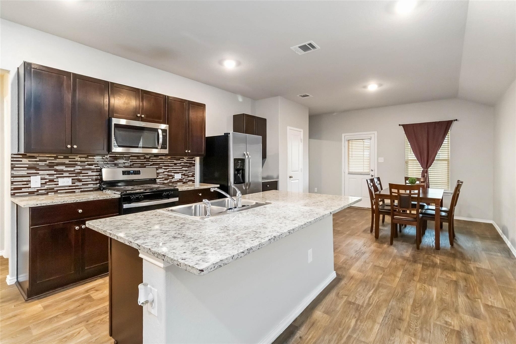 2845 Wolfcreek - Photo 7