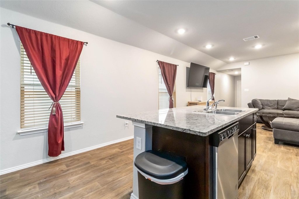 2845 Wolfcreek - Photo 5