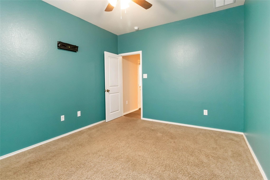 2845 Wolfcreek - Photo 17
