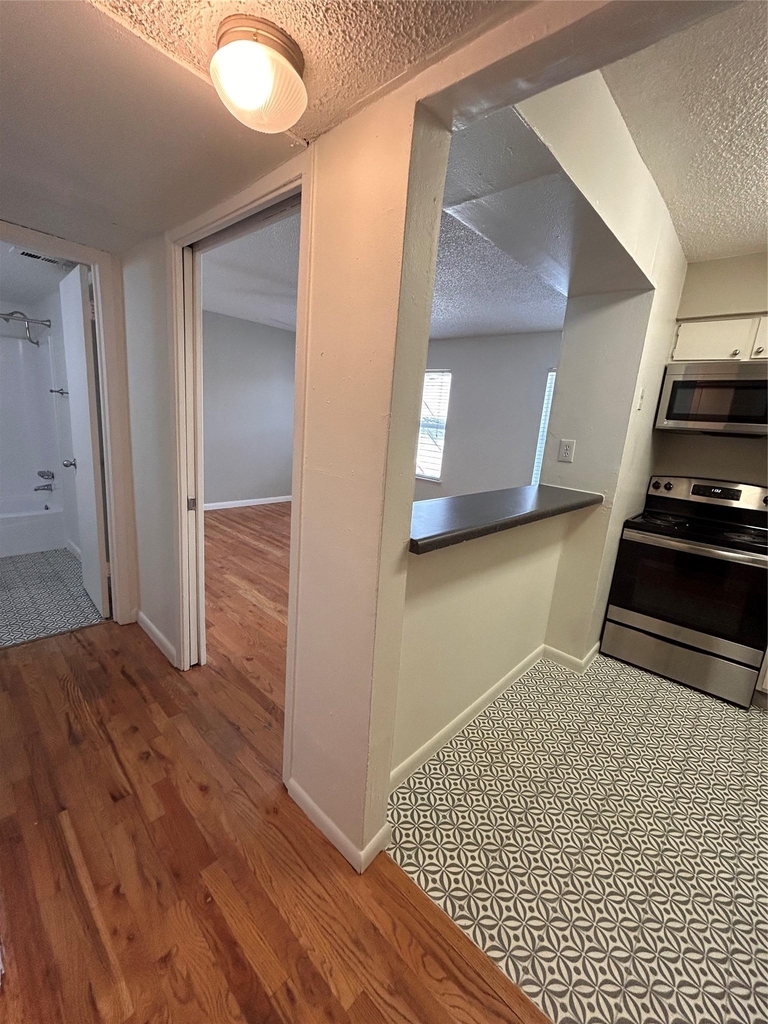 808 Winflo Dr - Photo 3
