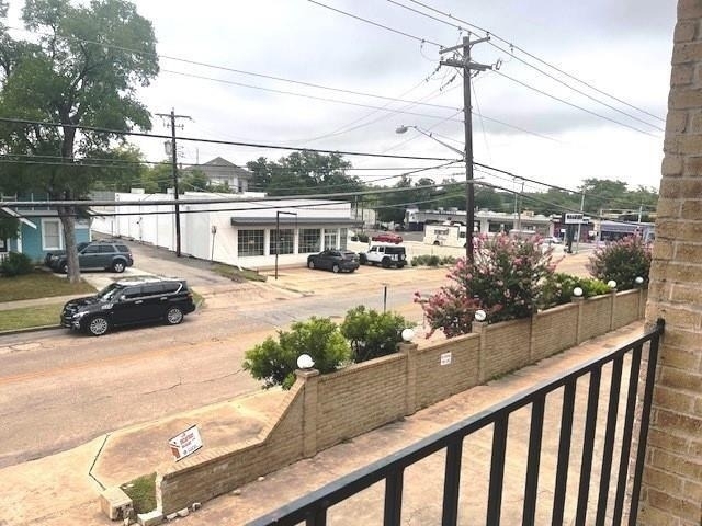3316 Guadalupe St - Photo 11