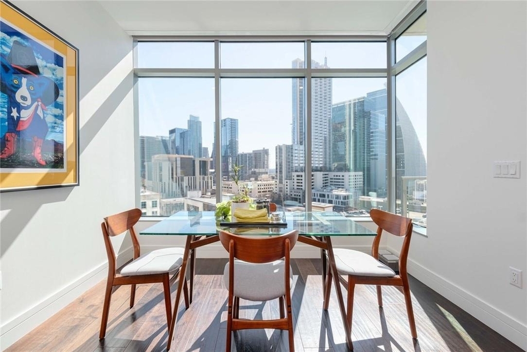 501 West Ave - Photo 1