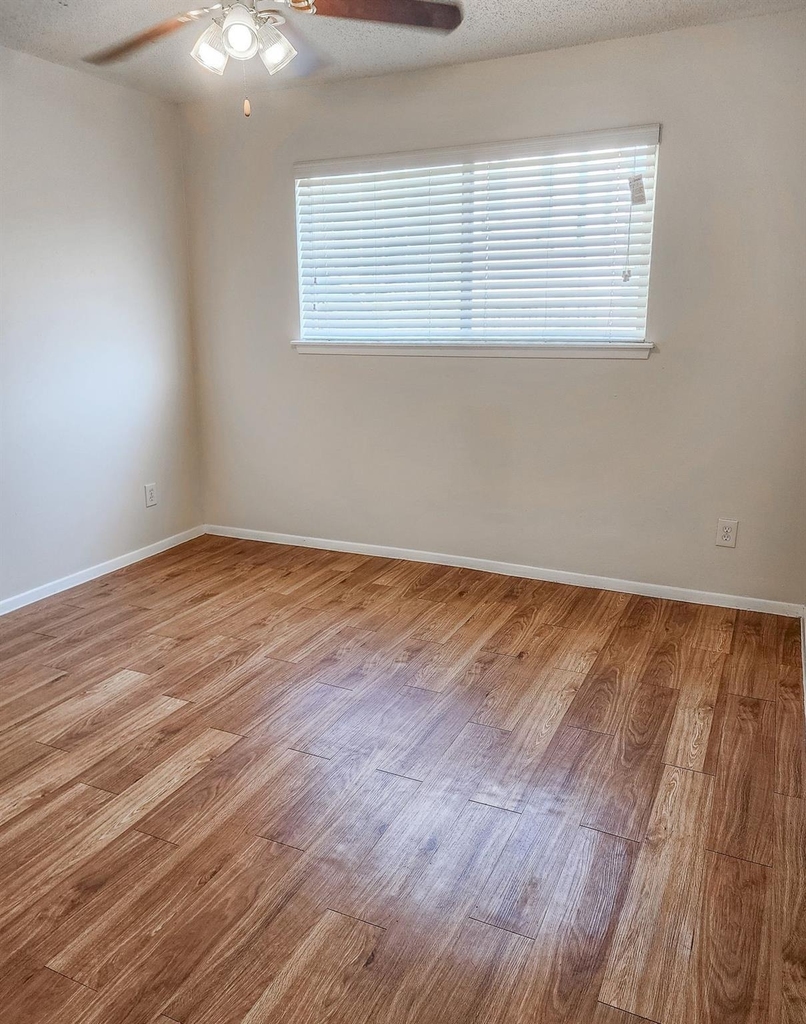 924 E Dean Keeton St - Photo 8