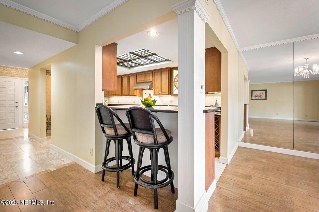10137 Leisure Lane S - Photo 2