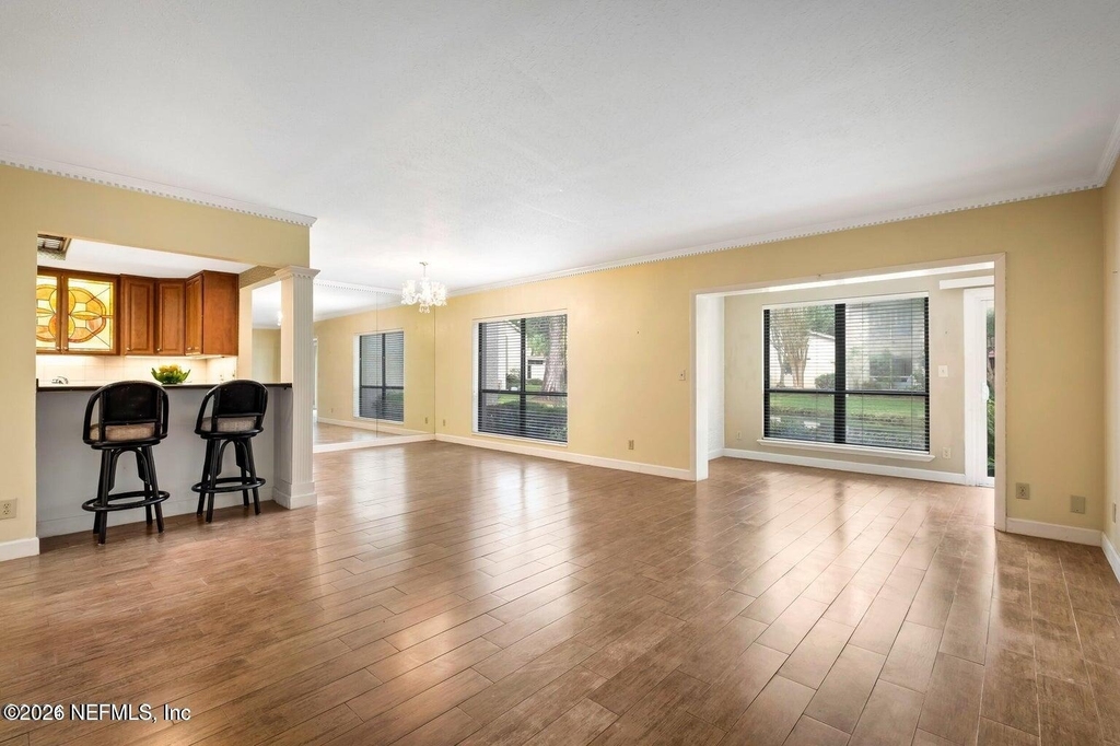 10137 Leisure Lane S - Photo 4