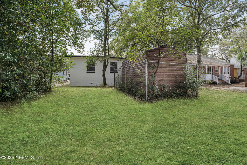 503 W 16th Street - Photo 16