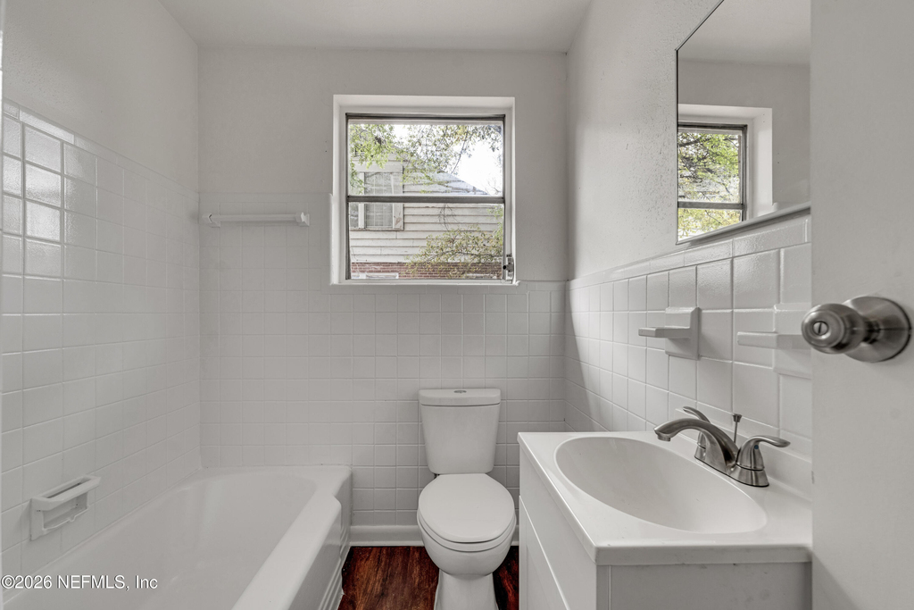 503 W 16th Street - Photo 10