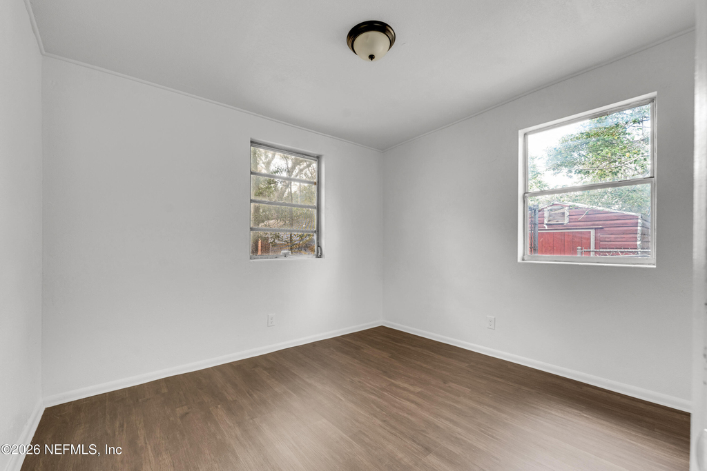 503 W 16th Street - Photo 12