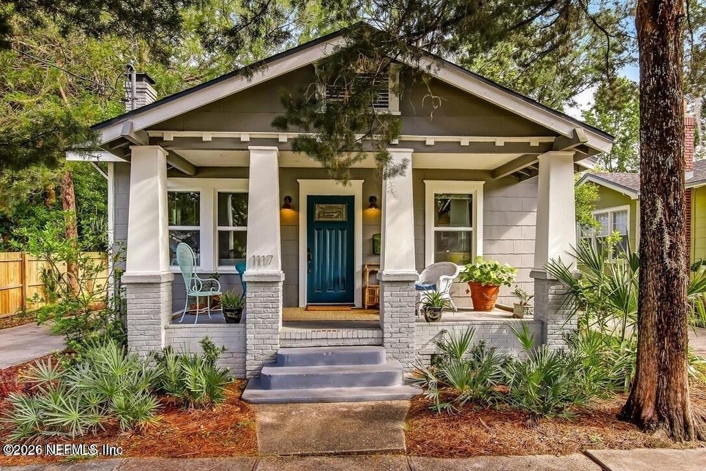 1117 Cedar Street - Photo 0