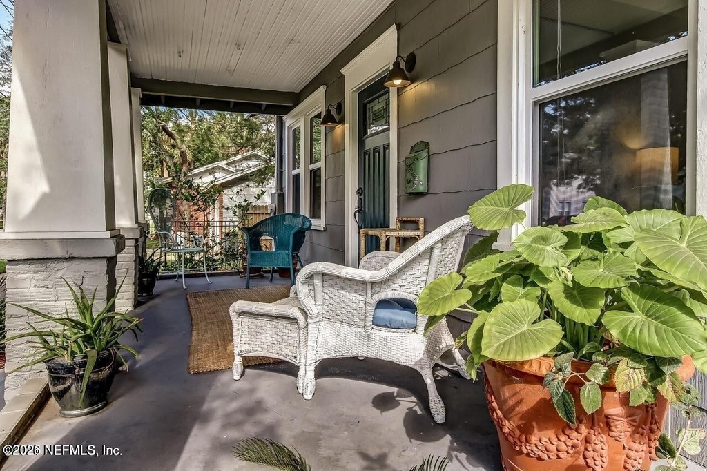 1117 Cedar Street - Photo 2