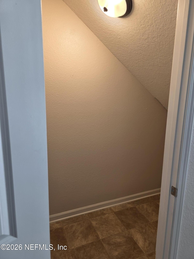 2537 Wisdom Court - Photo 5