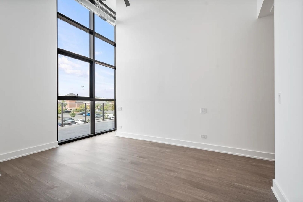728 Waukegan Road - Photo 11