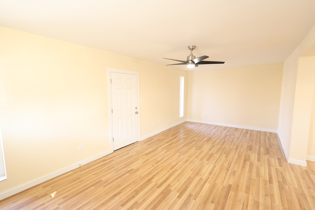 6157 W Belmont Avenue - Photo 2