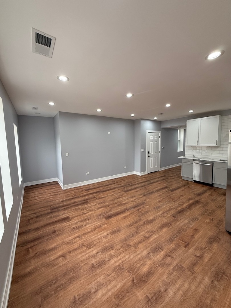 4907 W Walton Street - Photo 6