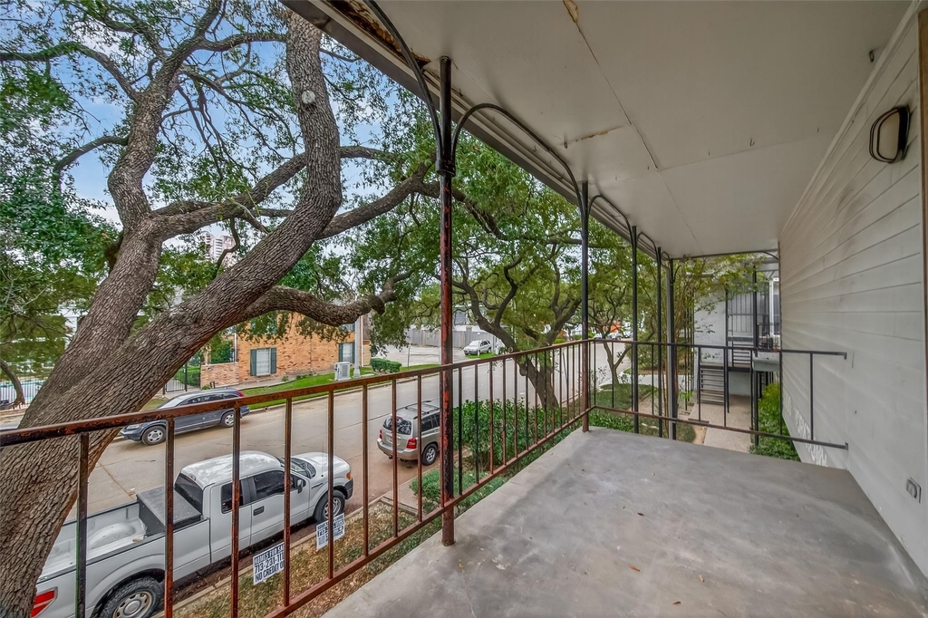 3300 Yorktown Street - Photo 27