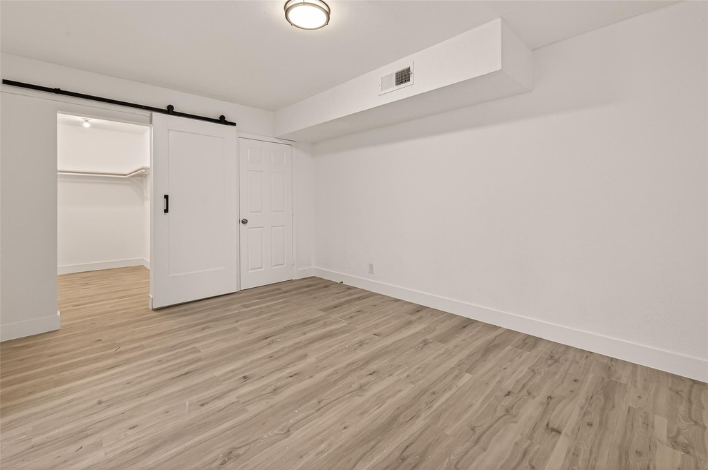 3300 Yorktown Street - Photo 18