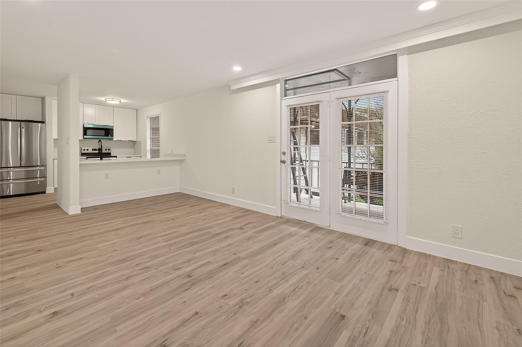 3300 Yorktown Street - Photo 6