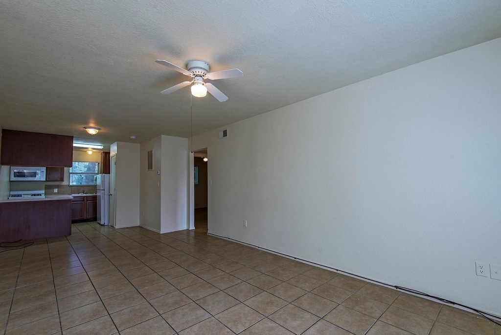 6810 Westover Street - Photo 2