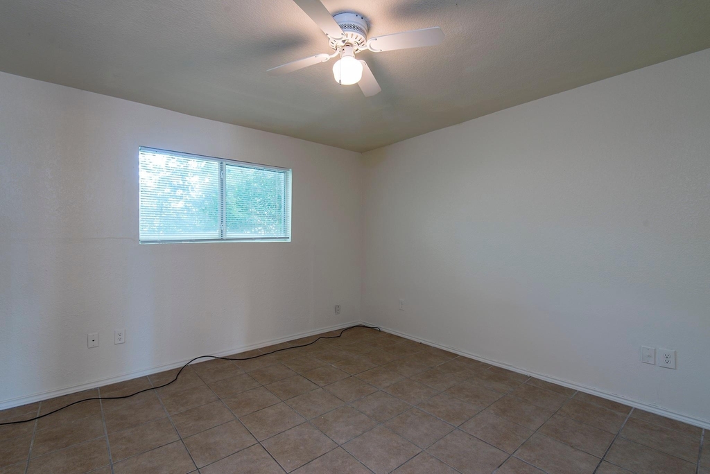 6810 Westover Street - Photo 7