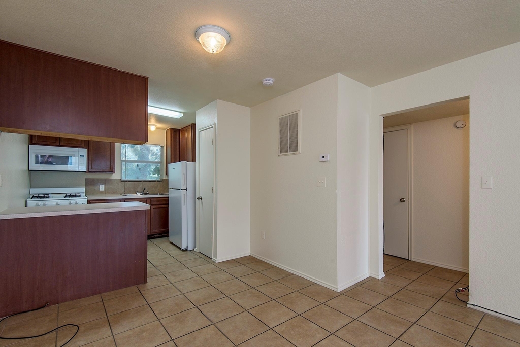 6810 Westover Street - Photo 3