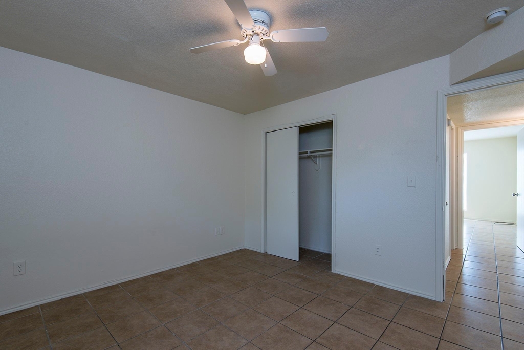 6810 Westover Street - Photo 8