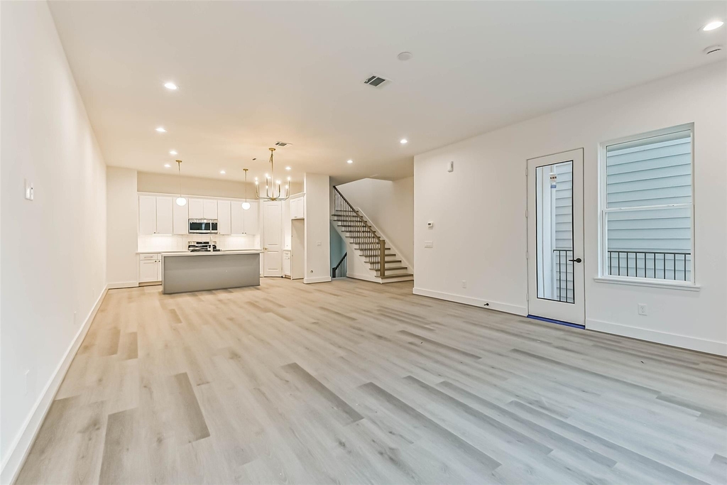 7709 Earl Rudder Way - Photo 4