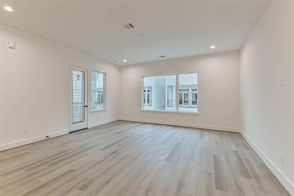 7709 Earl Rudder Way - Photo 13
