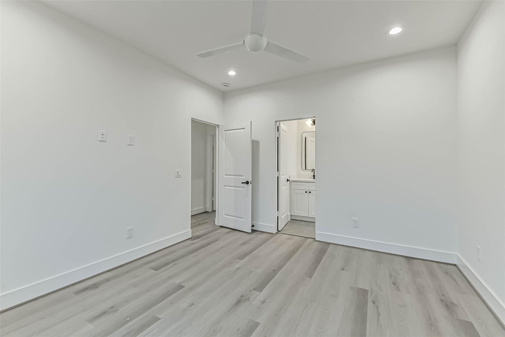 7709 Earl Rudder Way - Photo 21