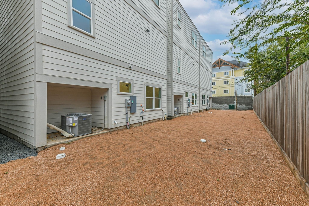 7709 Earl Rudder Way - Photo 25
