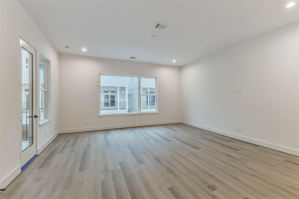 7709 Earl Rudder Way - Photo 12