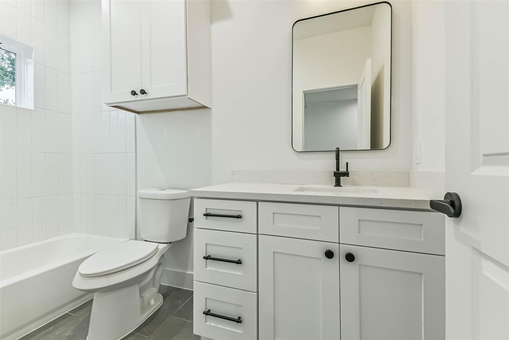 7709 Earl Rudder Way - Photo 10