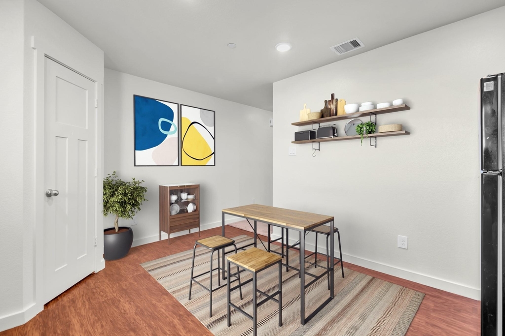 21155 Gosling Road - Photo 8