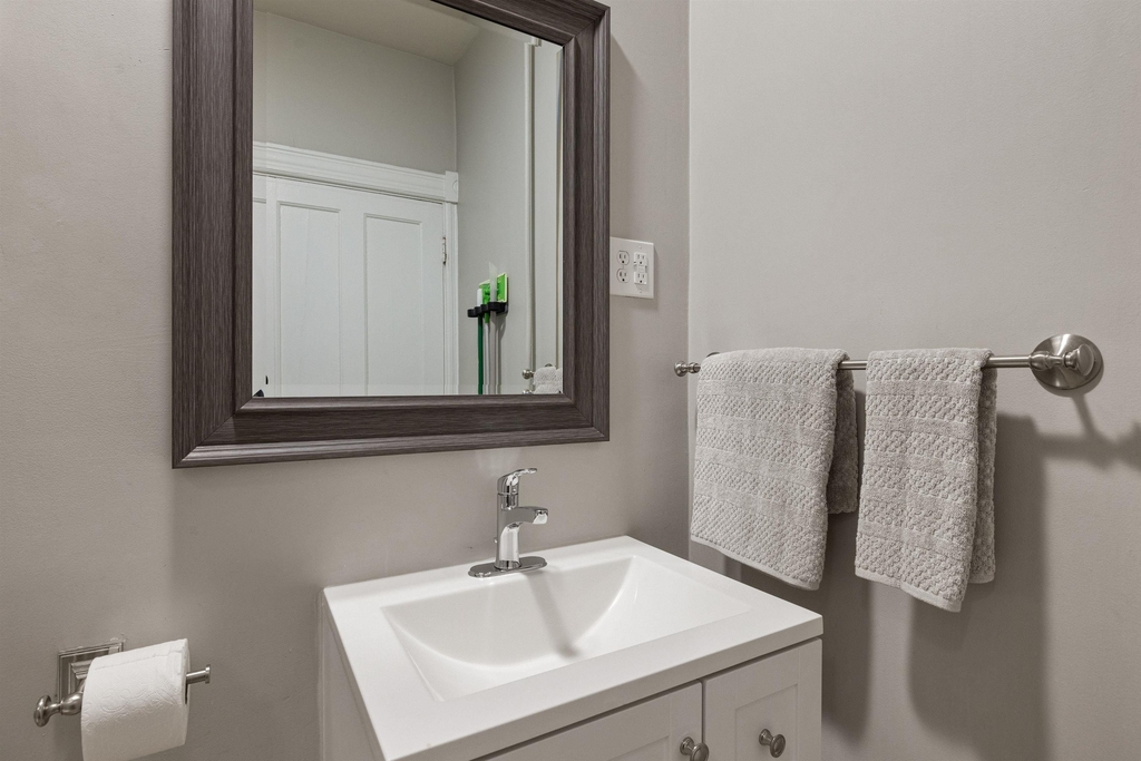792 Grove - Photo 17