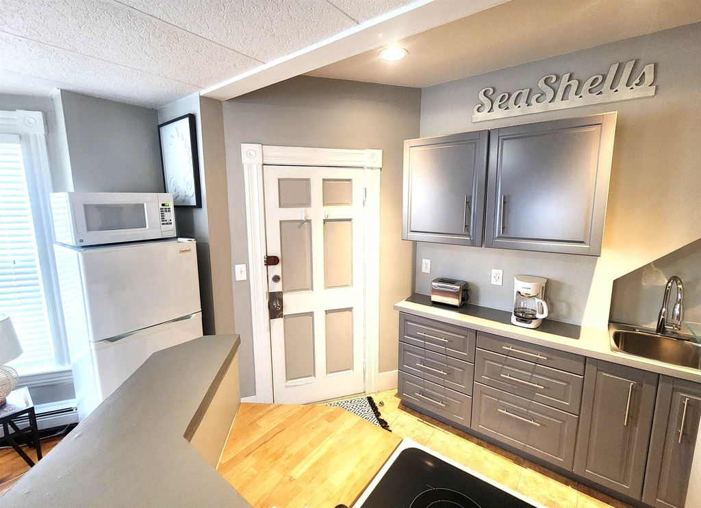 792 Grove - Photo 8