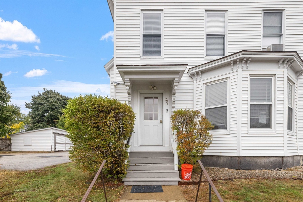 792 Grove - Photo 36