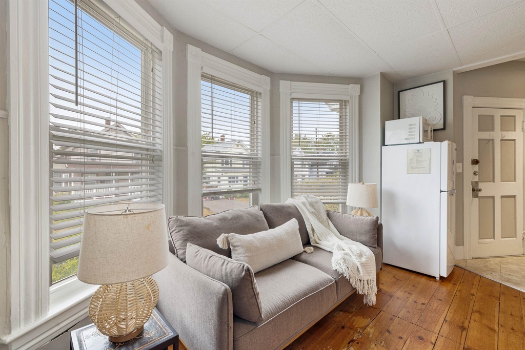 792 Grove - Photo 0