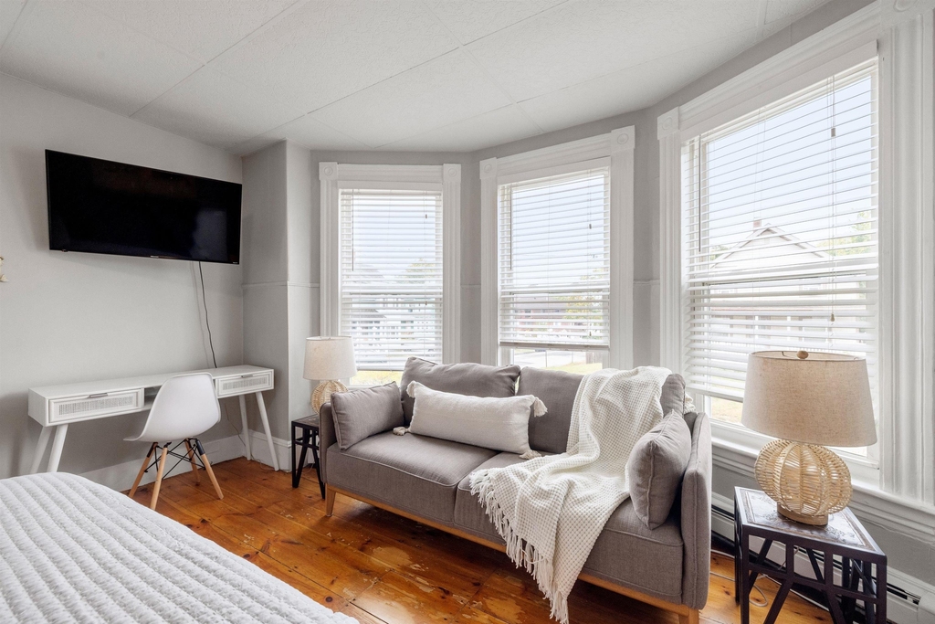 792 Grove - Photo 1