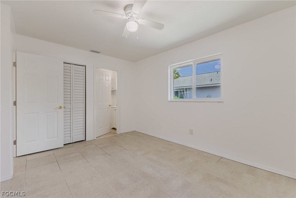 16599 Davis Road - Photo 17