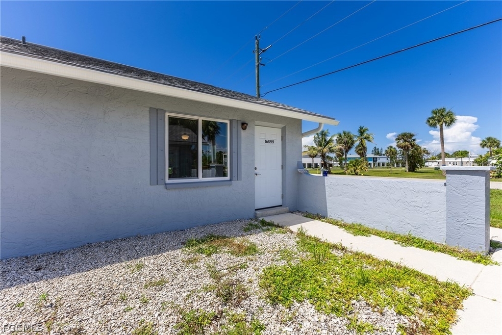 16599 Davis Road - Photo 2