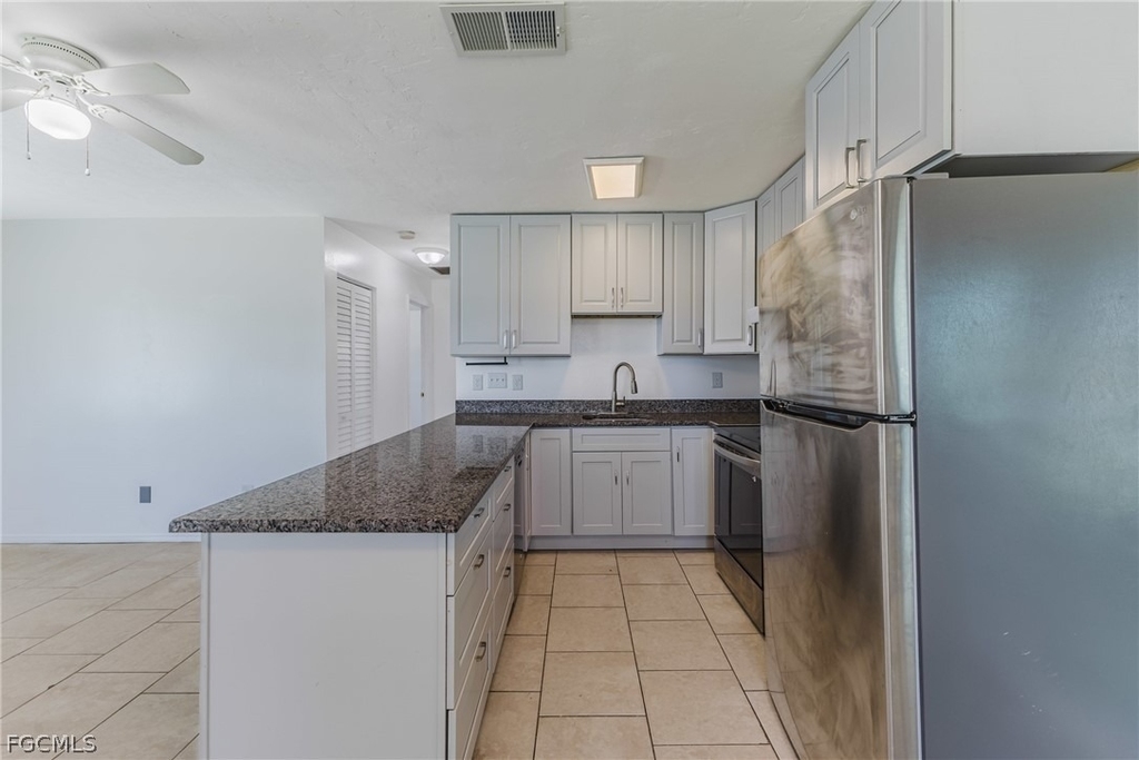 16599 Davis Road - Photo 15