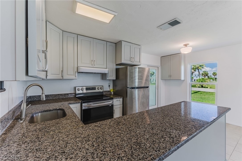 16599 Davis Road - Photo 13