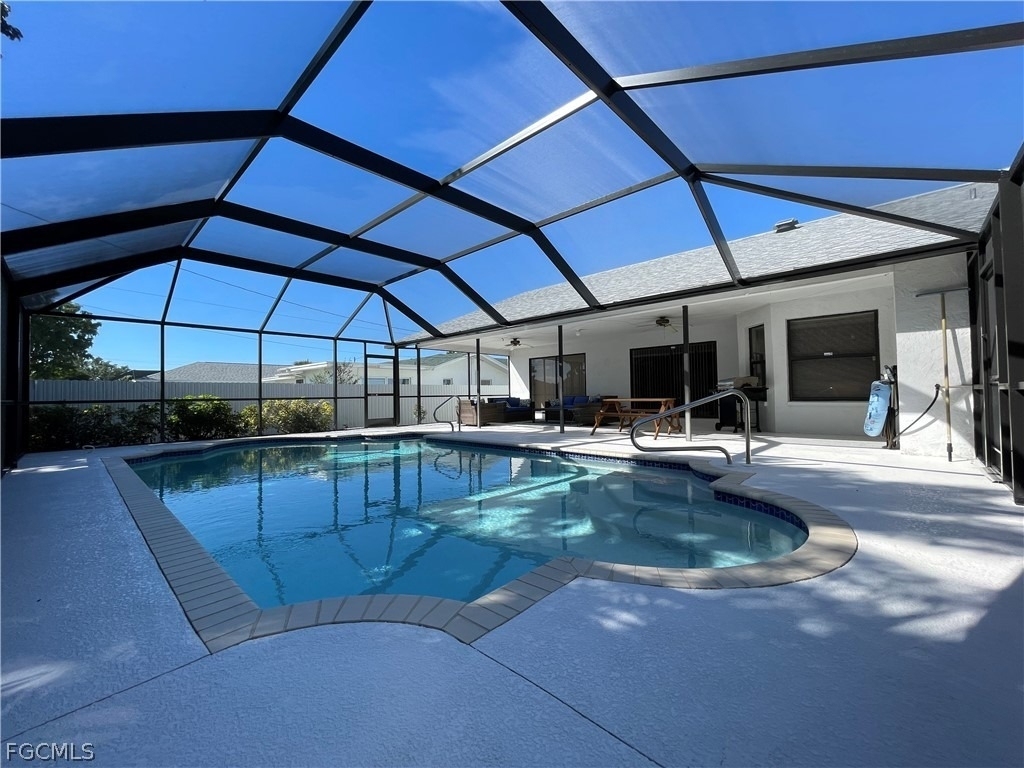 130 Se 44th Street - Photo 1